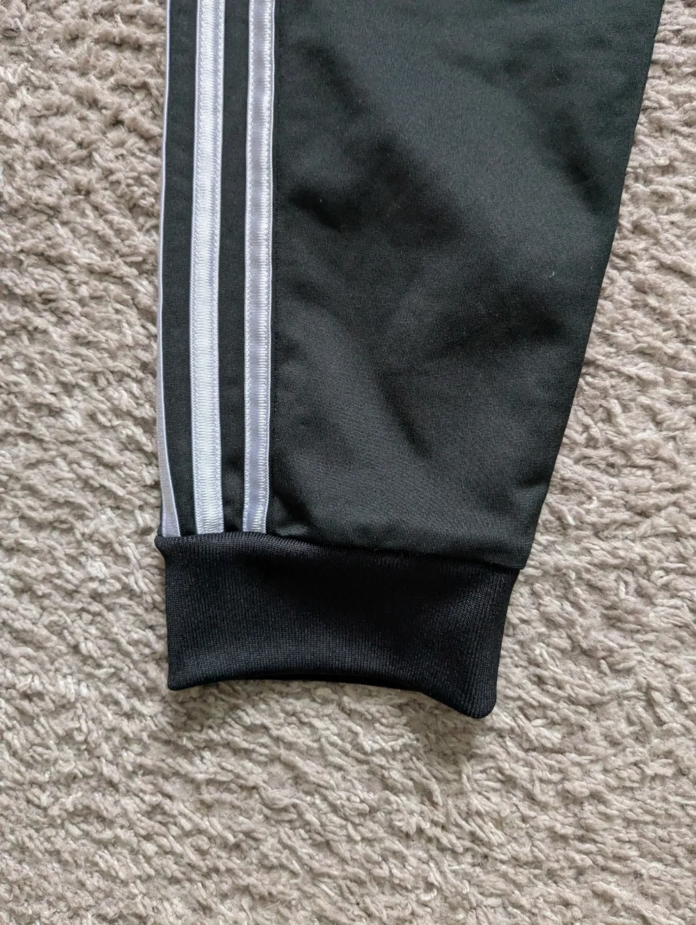 ADIDAS - Picture 3 of 4